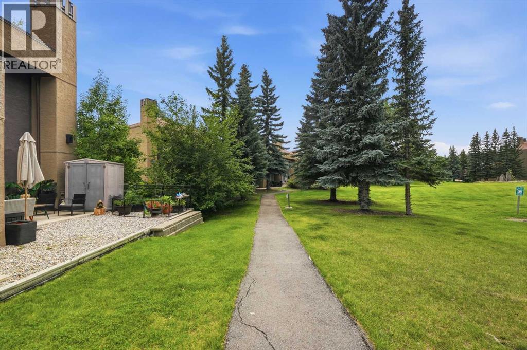 #7 219 Village Terrace SW - Image 34