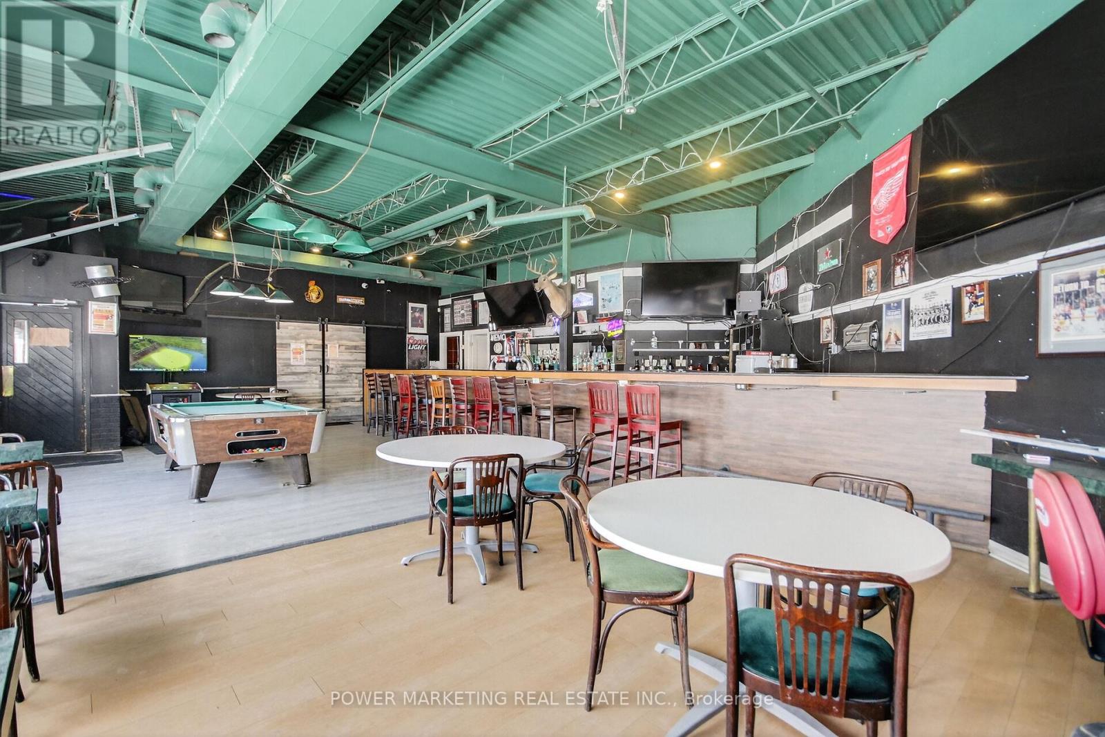 Business for Sale in Ottawa – 858 MERIVALE ROAD, Ottawa – MLS# X13750094 - Image 33