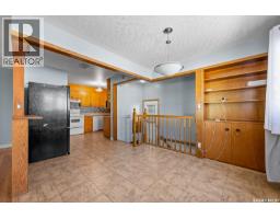 4pc Bathroom - 621 20th Avenue E, Regina, SK S4N1J9 Photo 7