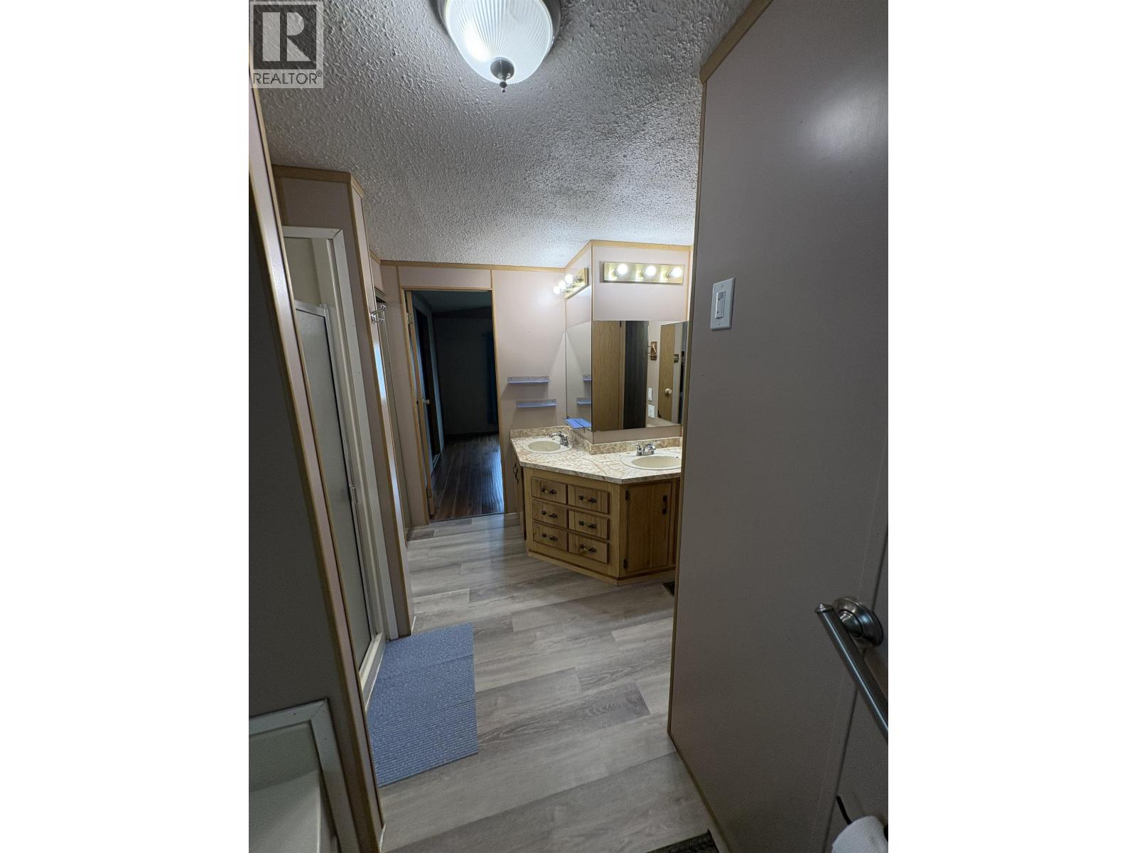 Photo 14 of 30 — 102 1000 INVERNESS ROAD · Prince George, BC