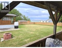 1&2 Lakeview Avenue, Jackfish Lake, SK S0M1X0 Photo 12