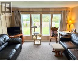 1&2 Lakeview Avenue, Jackfish Lake, SK S0M1X0 Photo 21
