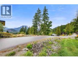 1709 Wishbone Court, Squamish, BC V0N2L3 Photo 17