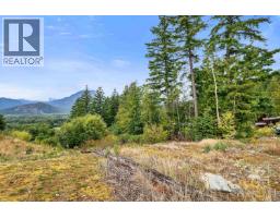 1709 Wishbone Court, Squamish, BC V0N2L3 Photo 18