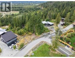 1709 Wishbone Court, Squamish, BC V0N2L3 Photo 8