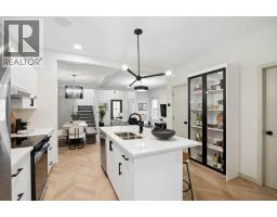 902 Chinook Winds Meadow SW - photo 14