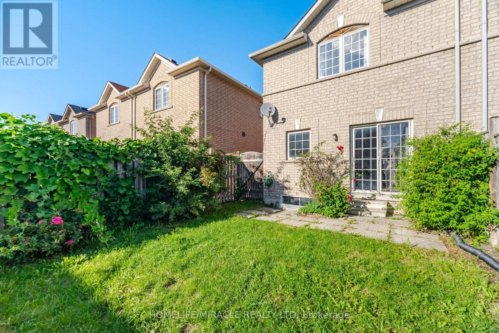 101 CRYSTALVIEW CRESCENT - 40