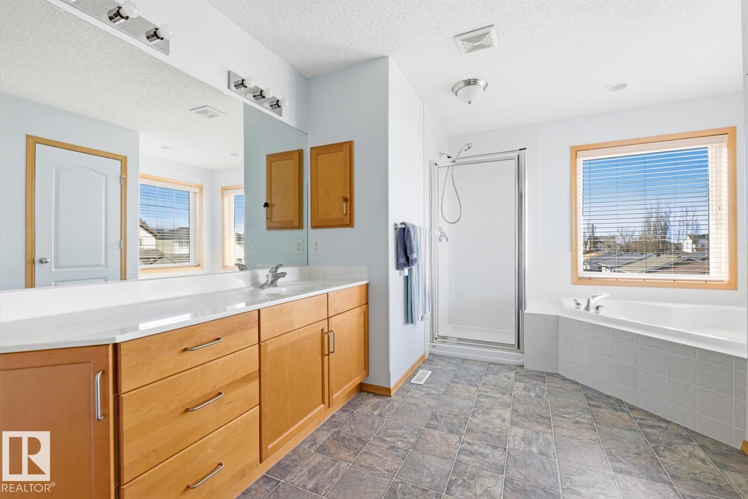 9904 144 AV NW - 19