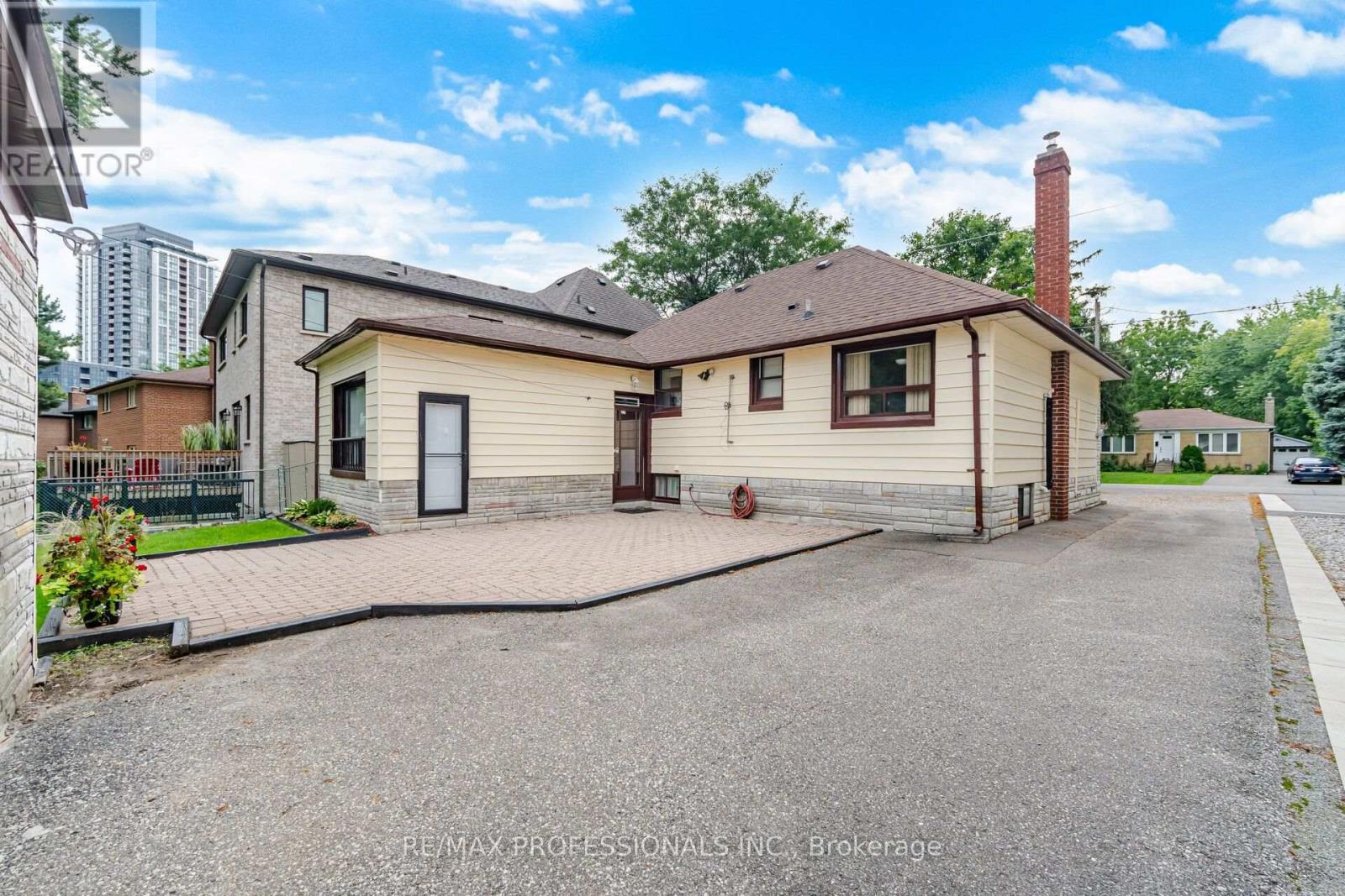 53 WILMAR ROAD - 38