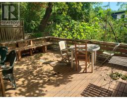4 - 435 Parkside Drive, Toronto, ON M6R2Z8 Photo 15