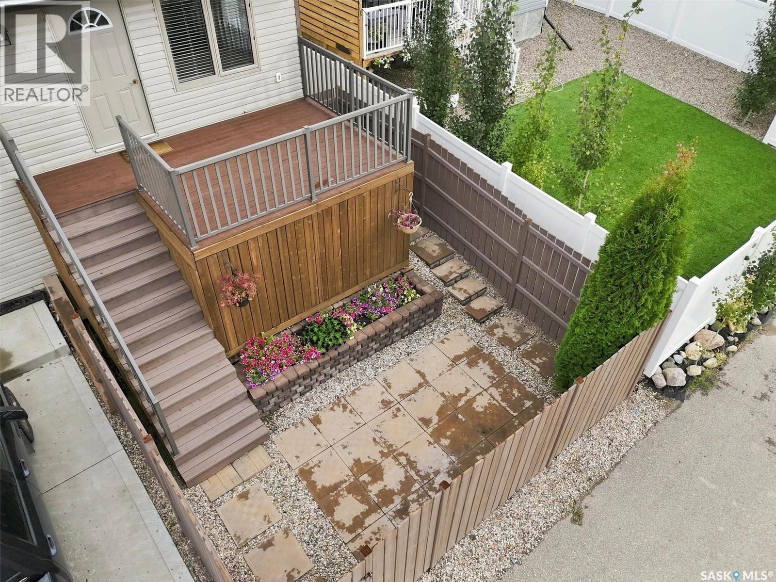 204 Cowan CRESCENT - 37