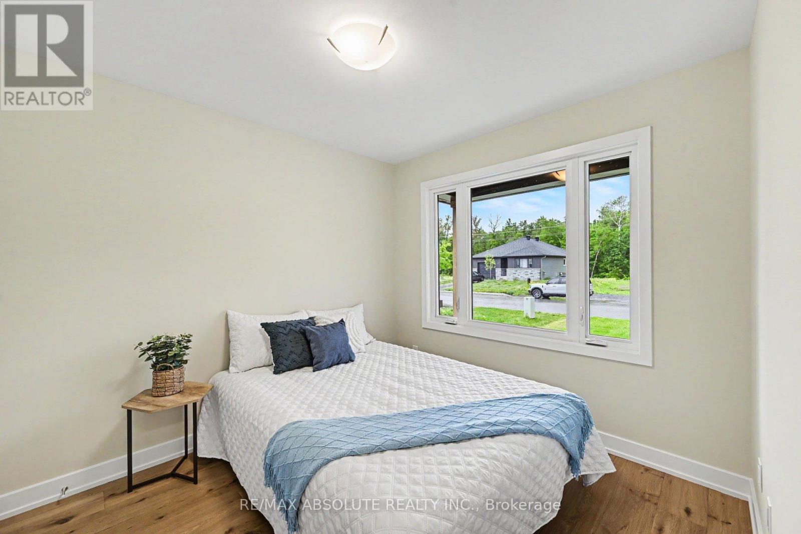 3 Bed, 3 Bath House for Sale in Arnprior – 186 SEABERT DRIVE, Arnprior – MLS# X13750128 - Image 18