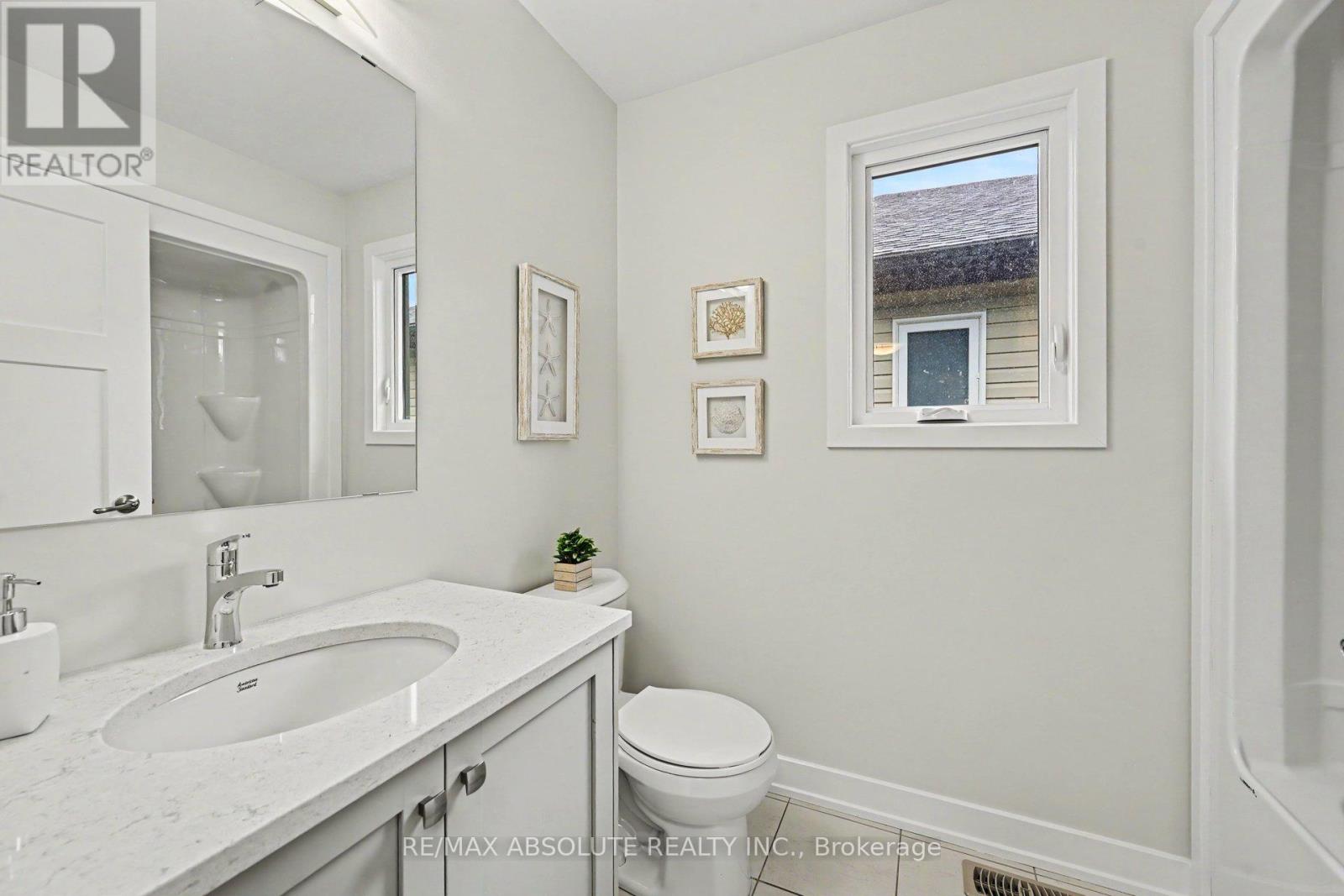 3 Bed, 3 Bath House for Sale in Arnprior – 186 SEABERT DRIVE, Arnprior – MLS# X13750128 - Image 19