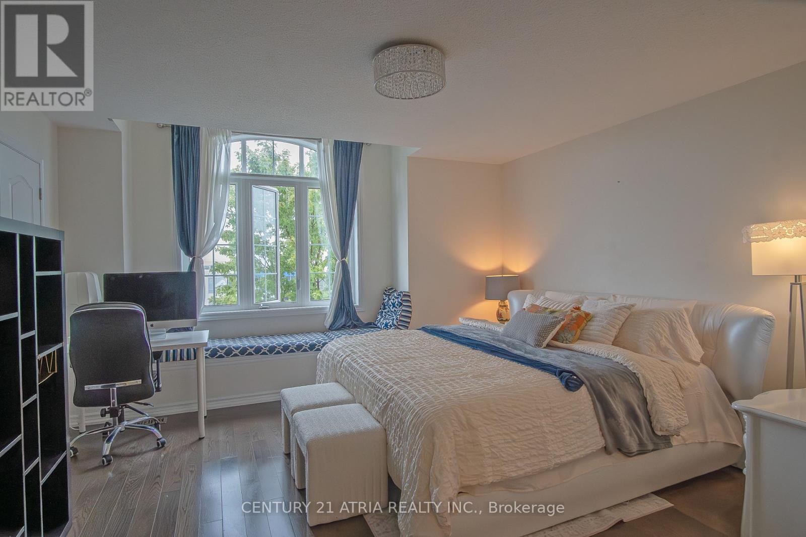 10951 WOODBINE AVENUE - 10