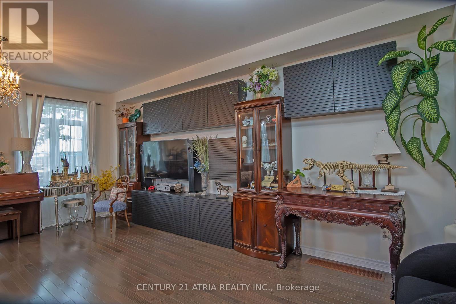 10951 WOODBINE AVENUE - 3
