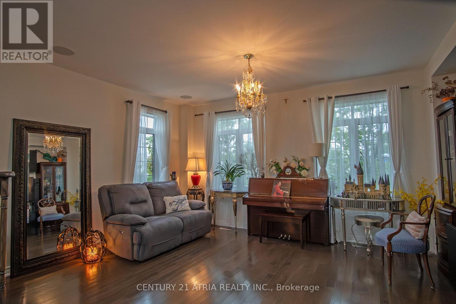 10951 WOODBINE AVENUE - 4