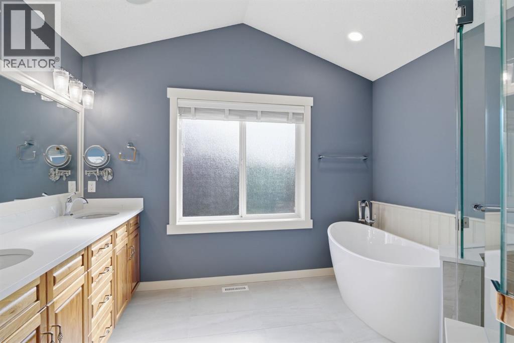 31 Chapala Close SE - 28