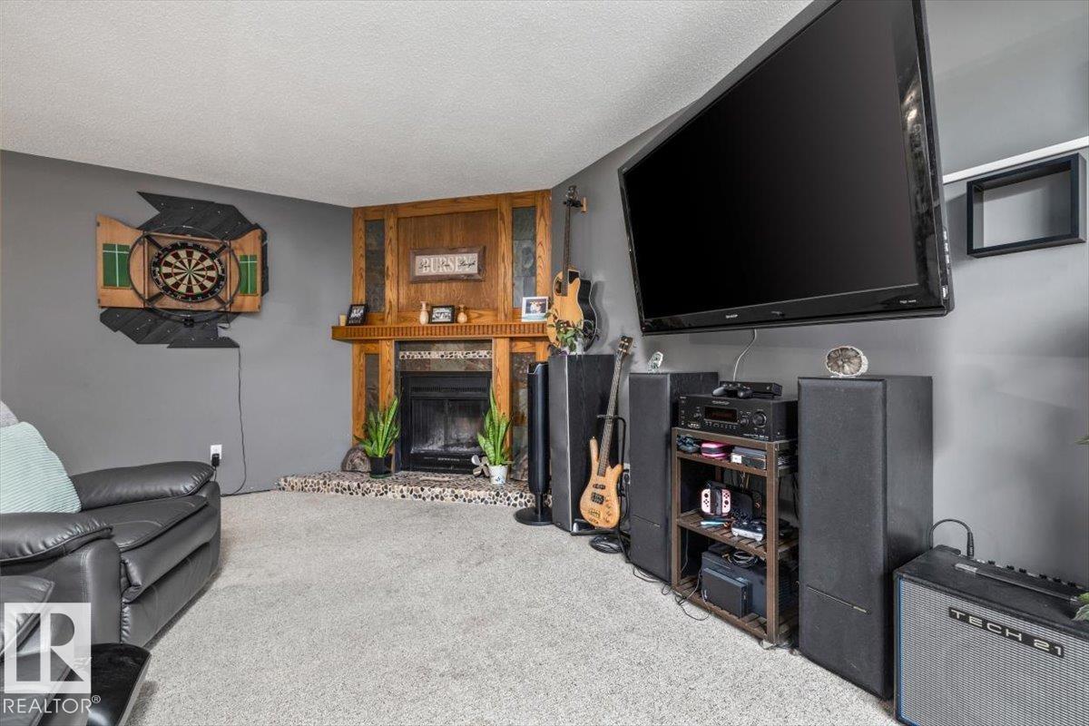 205 WESTON DR - Image 11