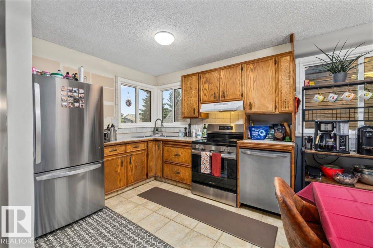 205 WESTON DR - Image 12