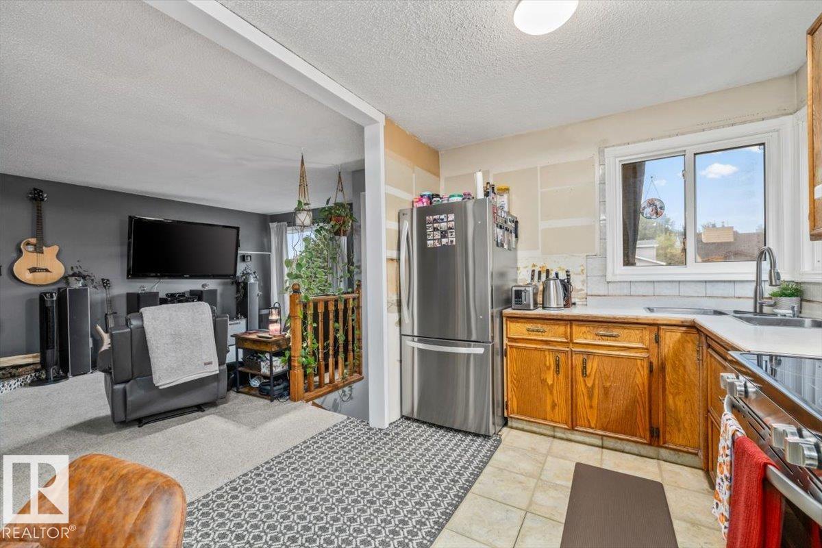 205 WESTON DR - 16