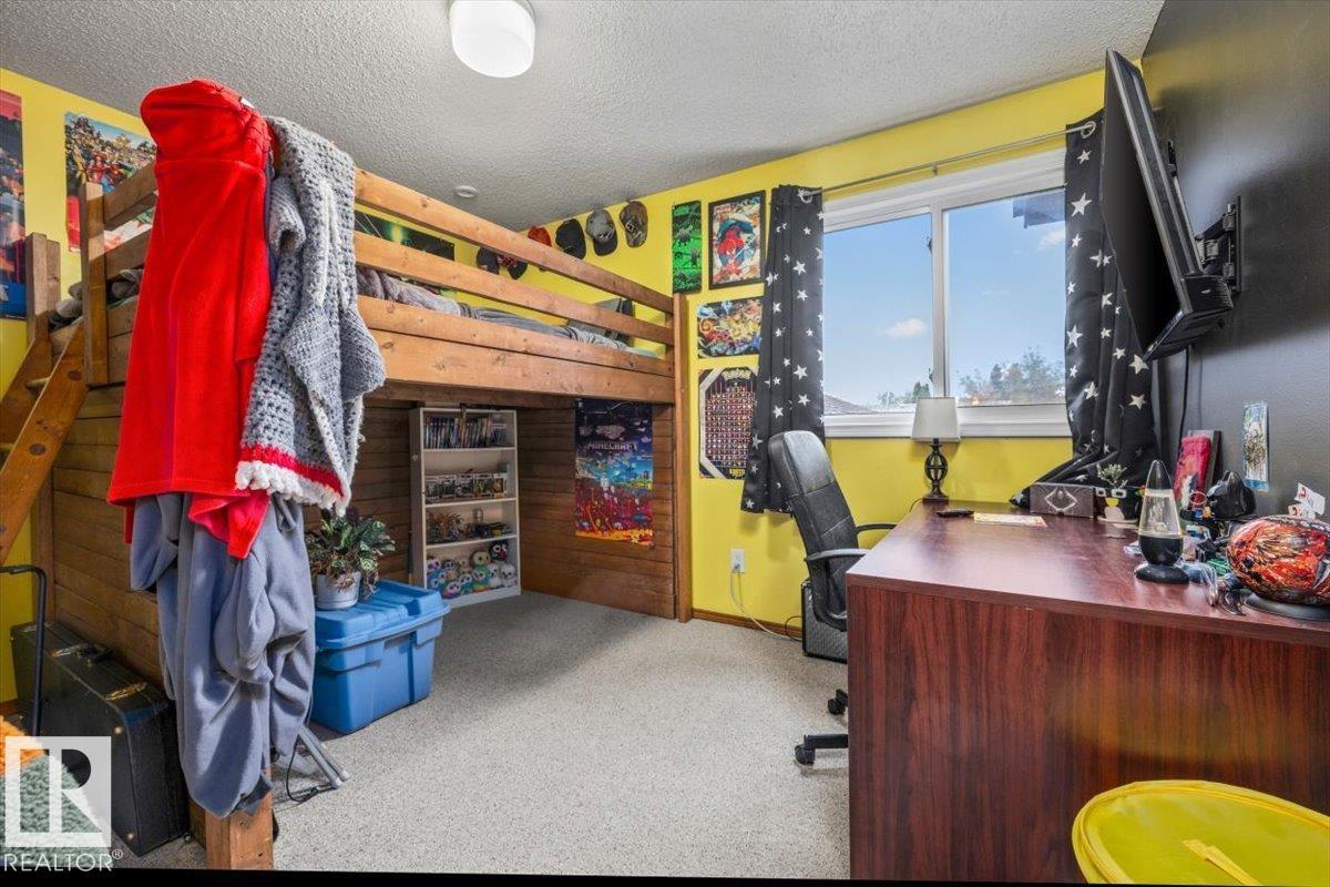 205 WESTON DR - 24