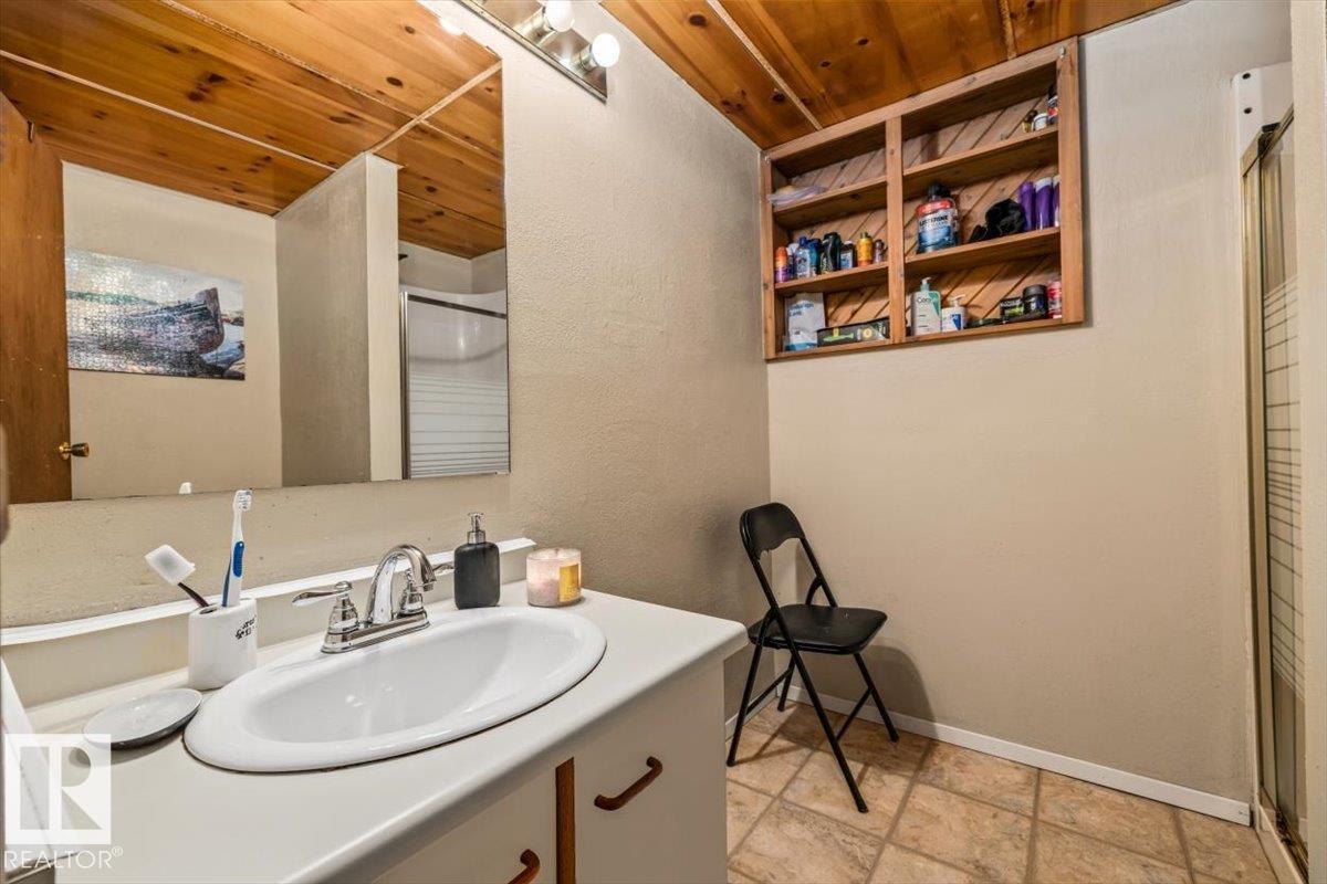 205 WESTON DR - Image 28