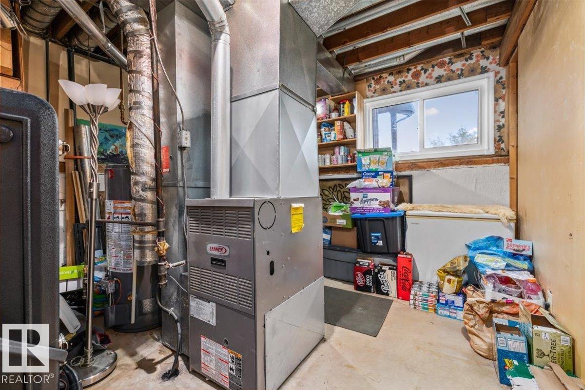 205 WESTON DR - Image 32