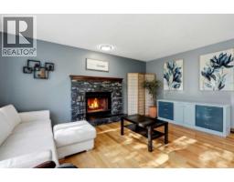 Recreational, Games room - 175 Shannon Circle Sw, Calgary, AB T2Y2L1 Photo 16