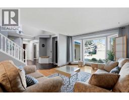 Kitchen - 175 Shannon Circle Sw, Calgary, AB T2Y2L1 Photo 14