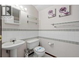 175 Shannon Circle Sw, Calgary, AB T2Y2L1 Photo 40