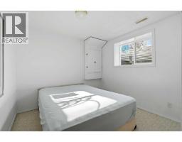 175 Shannon Circle Sw, Calgary, AB T2Y2L1 Photo 39