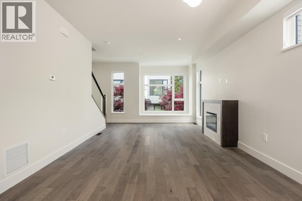 6070 OAK Street, Vancouver, British Columbia, V6M2W2, Vancouver, British Columbia — photo 4 of 5