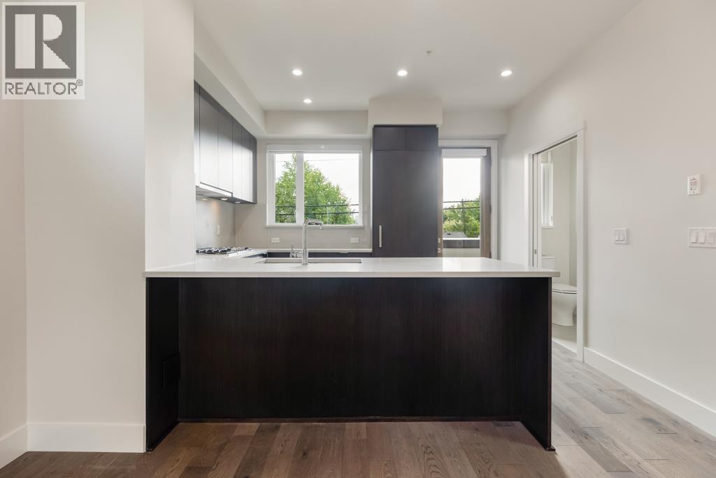 6070 OAK STREET, Vancouver — photo 9