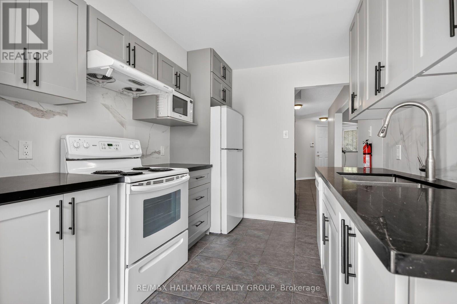 44 DRUMSO STREET - 11