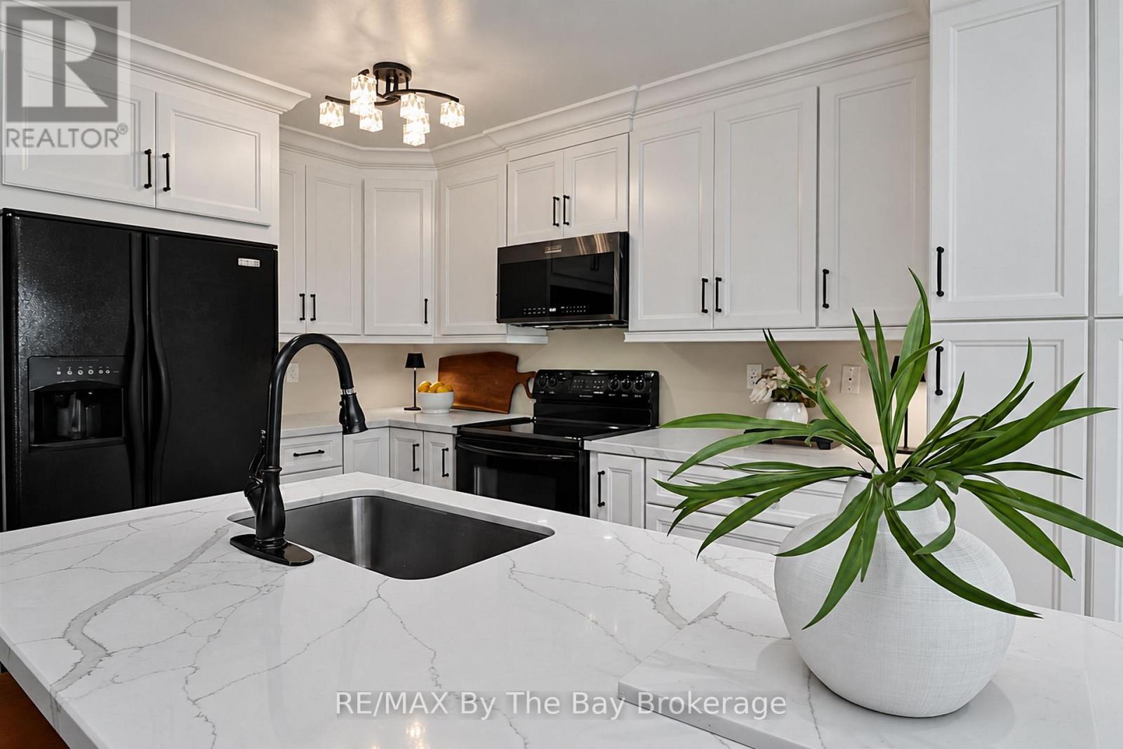 84 WESLEY AVENUE - 8
