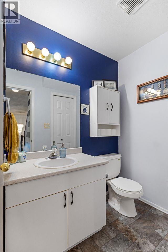 Photo 10 of 31 — 101 3307 WESTWOOD DRIVE · Prince George, BC