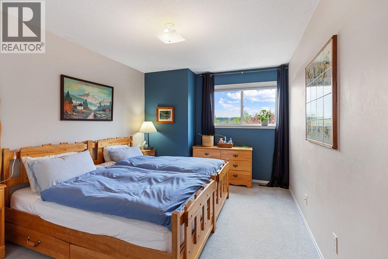 Photo 16 of 31 — 101 3307 WESTWOOD DRIVE · Prince George, BC