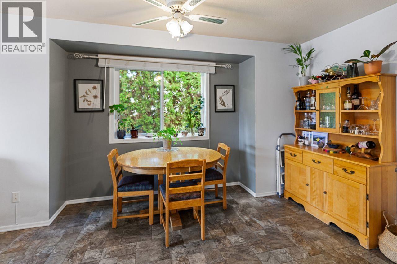 Photo 8 of 31 — 101 3307 WESTWOOD DRIVE · Prince George, BC