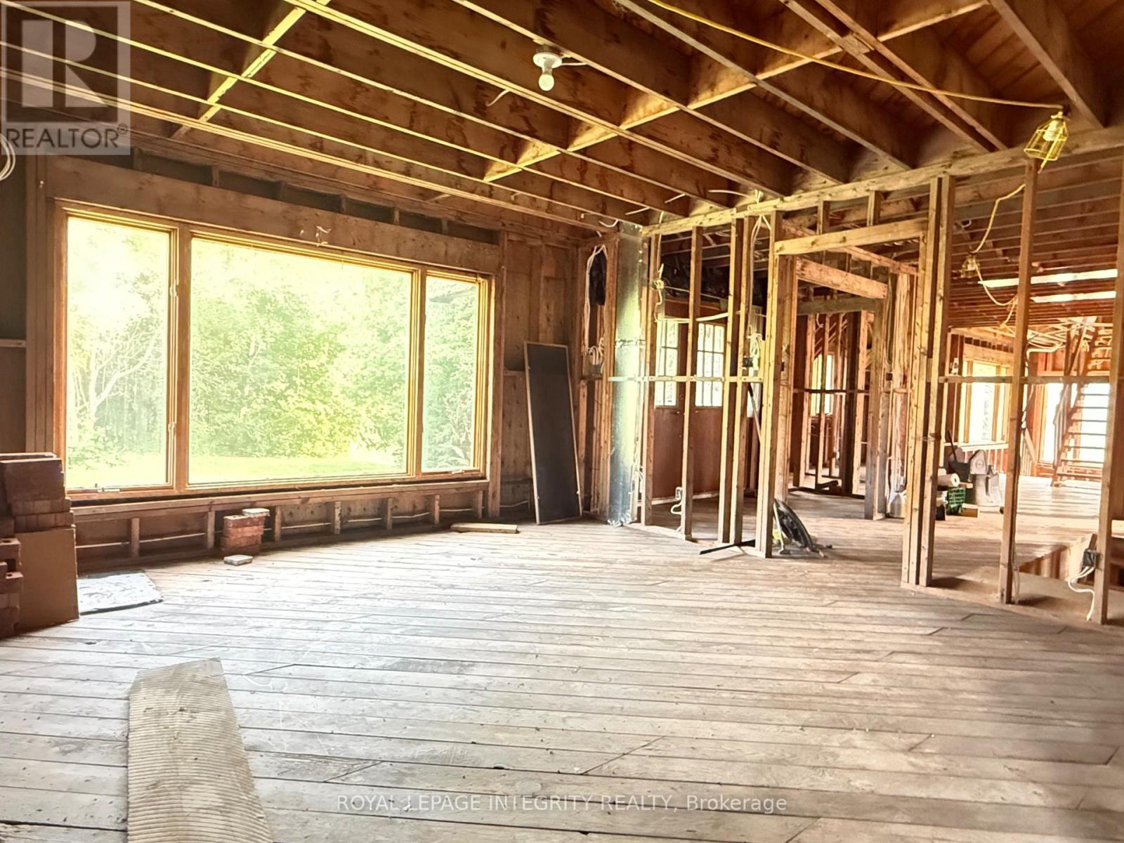 6 Bed, 1 Bath Agriculture for Sale in Ottawa – 6417 BOWRIN ROAD, Ottawa – MLS# X13708970 - Image 33