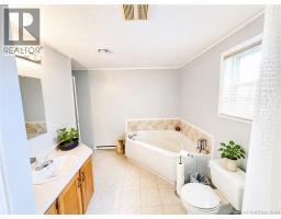15 Silverwood, Miramichi, NB E1V5Z1 Photo 9