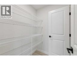 139 Fireside Close, Cochrane, AB T3Z2K5 Photo 12