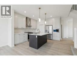 4pc Bathroom - 139 Fireside Close, Cochrane, AB T3Z2K5 Photo 6
