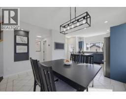 24030 102a Avenue, Maple Ridge, BC V2W2A2 Photo 12