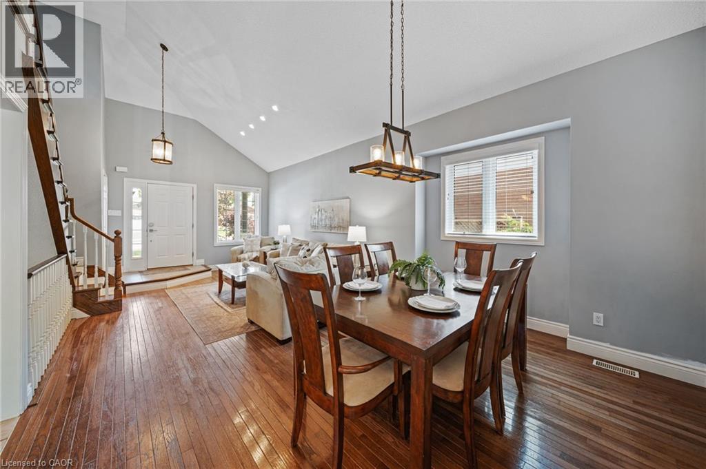 6 SCOTTSWOOD Lane - 12