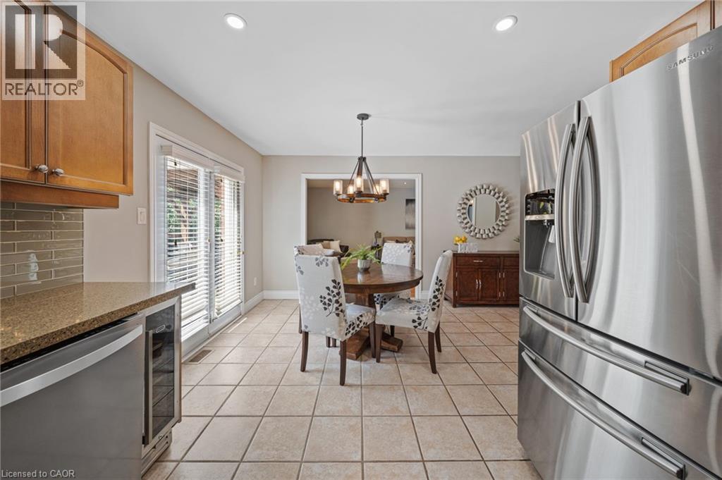 6 SCOTTSWOOD Lane - 16