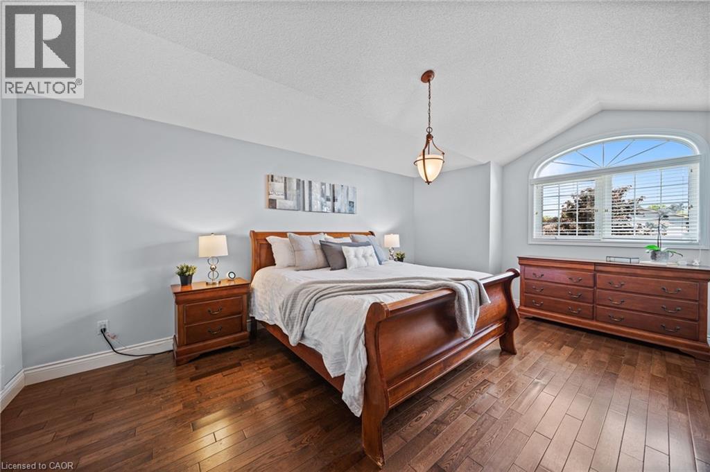 6 SCOTTSWOOD Lane - 23