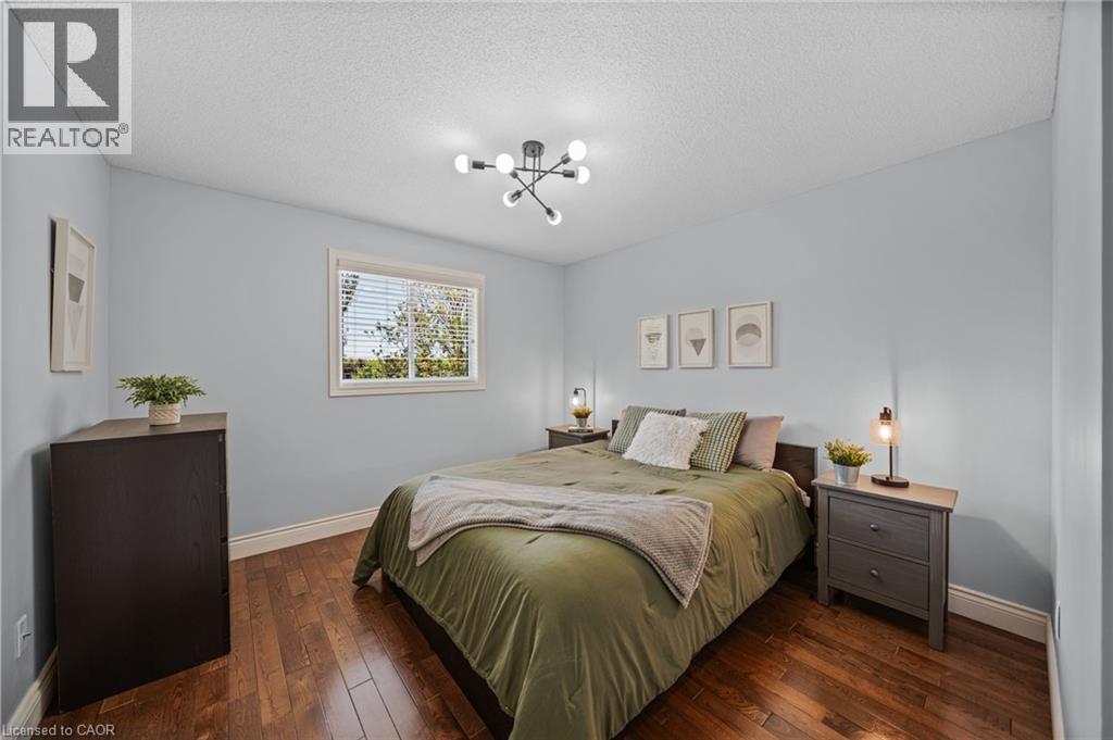 6 SCOTTSWOOD Lane - 31
