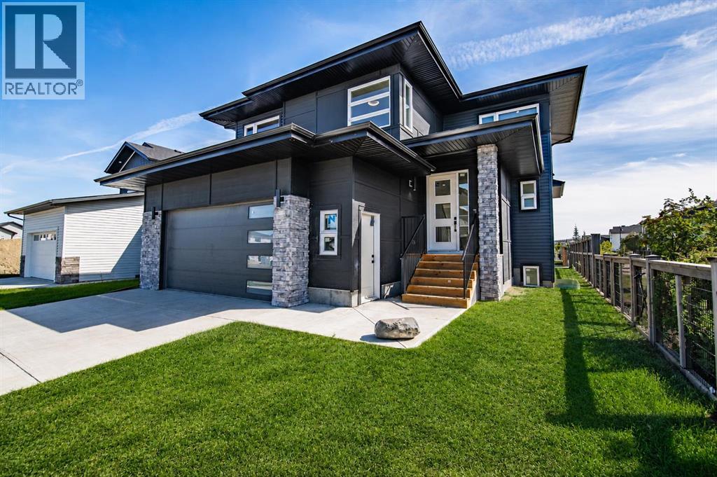 33 Thatcher Avenue, Red Deer, Alberta, T4P0Y5