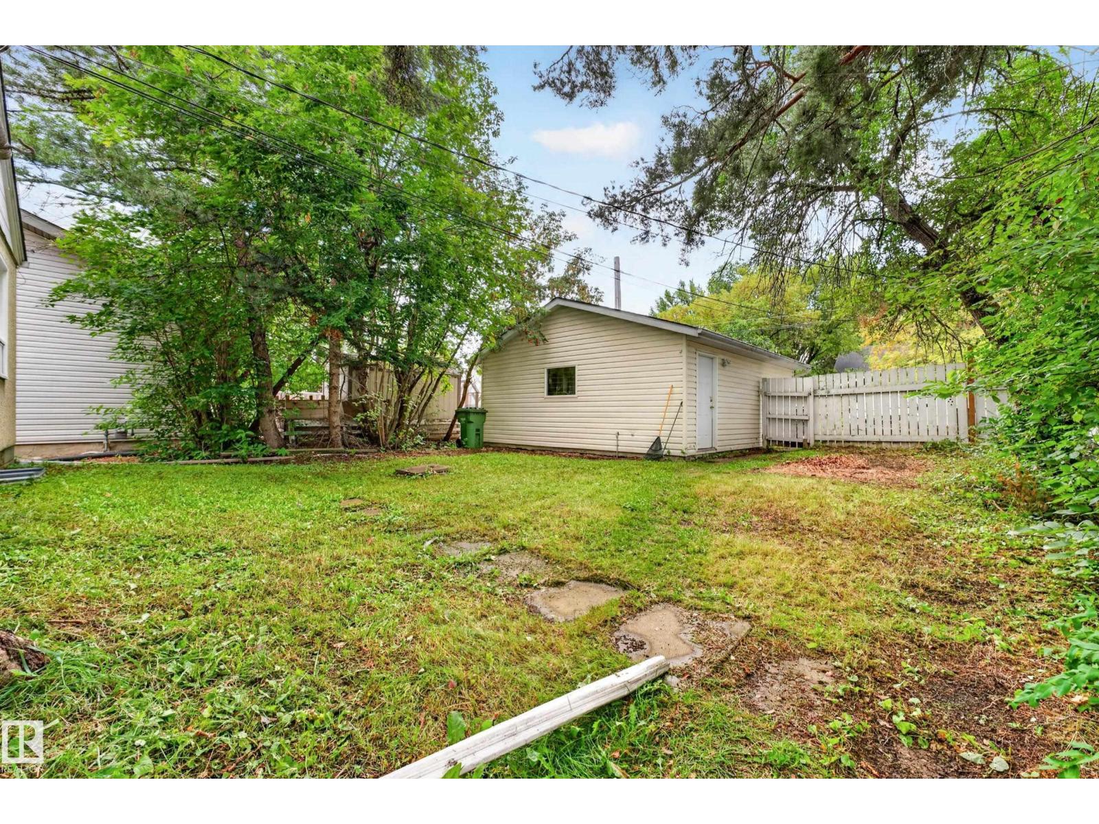 11207 72 AV NW - Image 27