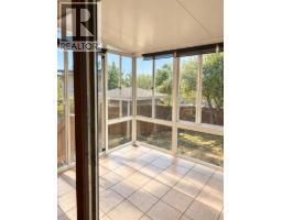 27 Castlebrook Court NE - photo 3